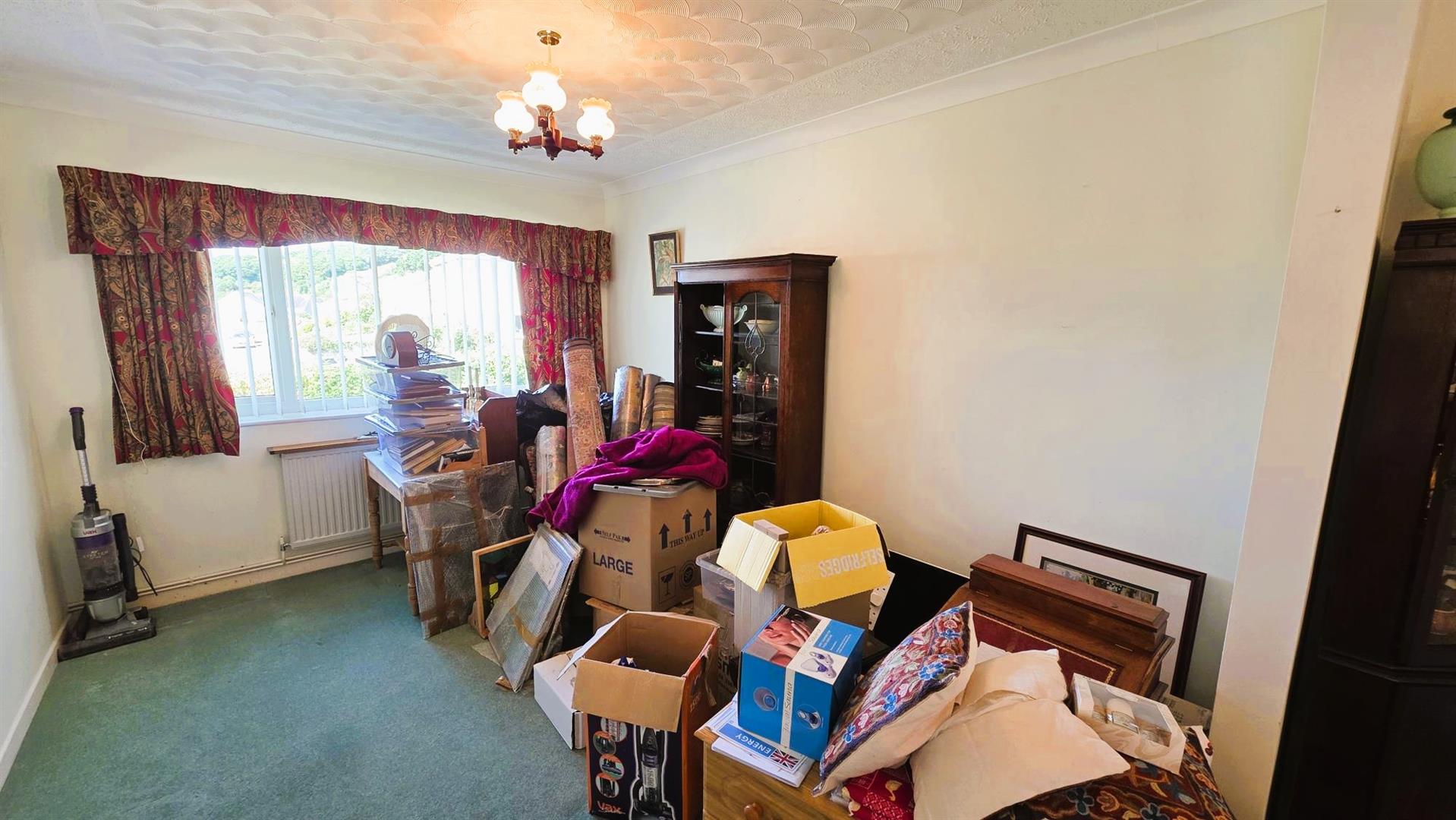 Gwscwm Road, Burry Port, SA16 0BS